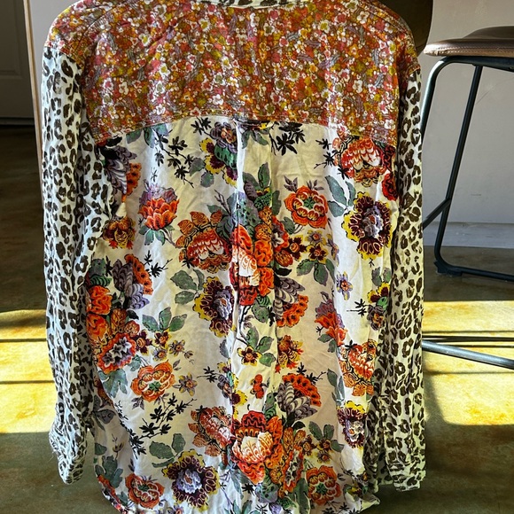 Anthropologie Pilcro Multicolor Floral and Leopard Print blouse - Picture 2 of 3